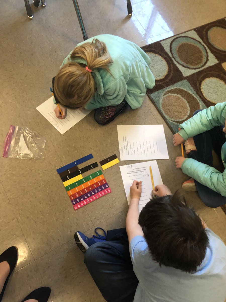 MrsHCrowder's tweet photo. Fun exploring equivalent fractions on a Monday morning! #YCSD https://t.co/522004a3eX