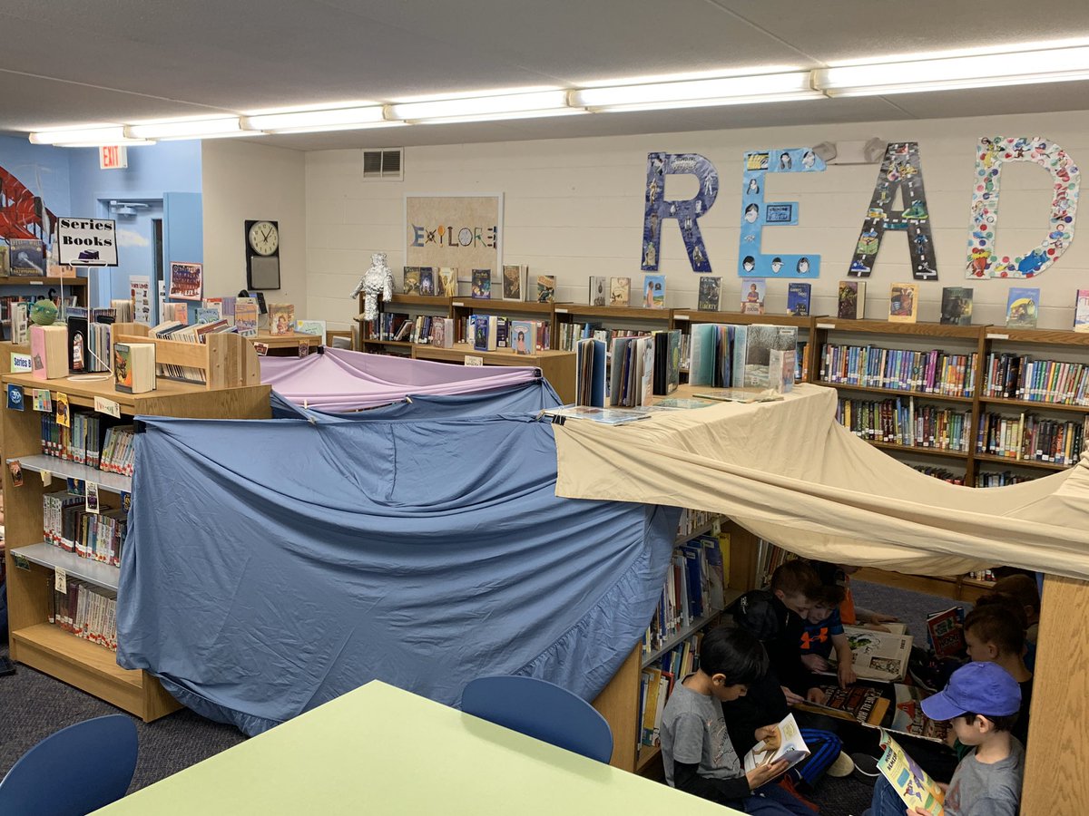 PESlibrary1's tweet photo. Read a Thon in reading forts! #peslibrarytransformation @PomperaugES https://t.co/numnwltnyp