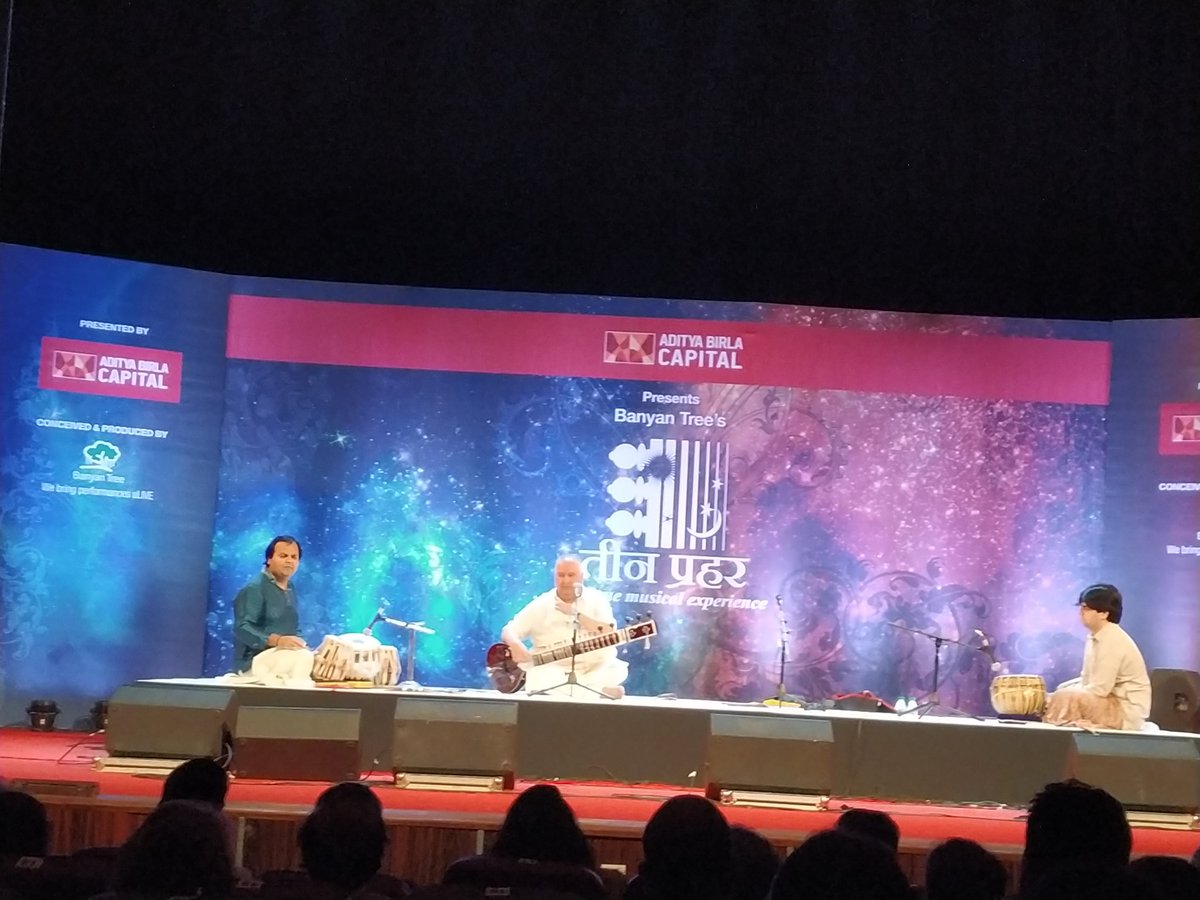 sharatnag's tweet photo. After having their individual performance both maestros together performed Pahadi. Accompanying them on Tabla are #SapanAnjaria and #AmitChoubey. Thanks to @banyantreevents for a mesmerizing evening of #TeenPrahar
#UstadShujaatKhan Pt. #RakeshChaurasia #RaagJog #RaagTilakKamod https://t.co/JD7Wx1uEqR