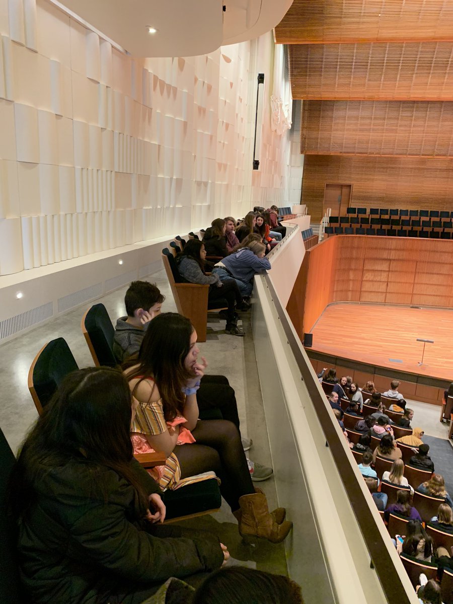 CMSESings's tweet photo. An exciting start to music in our schools month! 6-12 Orchestra Trip to The Ordway with students from CMSE, CMSW, PRMS, CHS, and CNS ๐ถ๐โค๏ธ #ECCSpride https://t.co/1KJZypfH2m