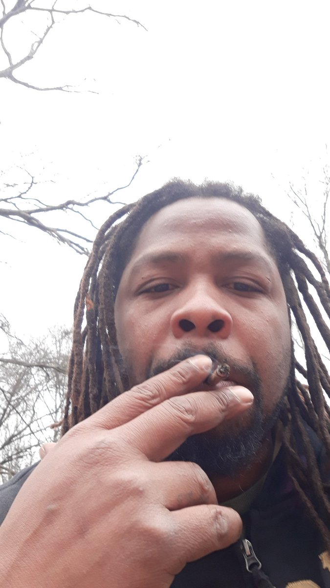 McCormickRande1's tweet photo. Lunch breaks is the s*** https://t.co/eXoZy1uIgI
