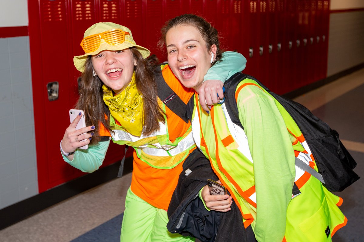 SHMDphotos's tweet photo. Day one of #SHMD20 Spirit Week!! Neon Day!! #SouthHighMarathonDance @SGFSchools https://t.co/likXIiOg8i