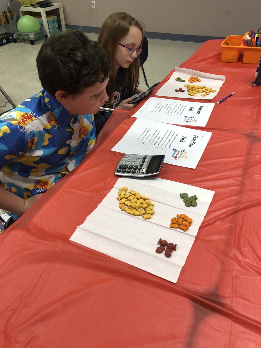 ChelseaPosey4's tweet photo. HELPing each other with fraction fish and checking each other’s work #drseussweek #ThinkBigLISD @LampasasHSE https://t.co/59dttL7rB7