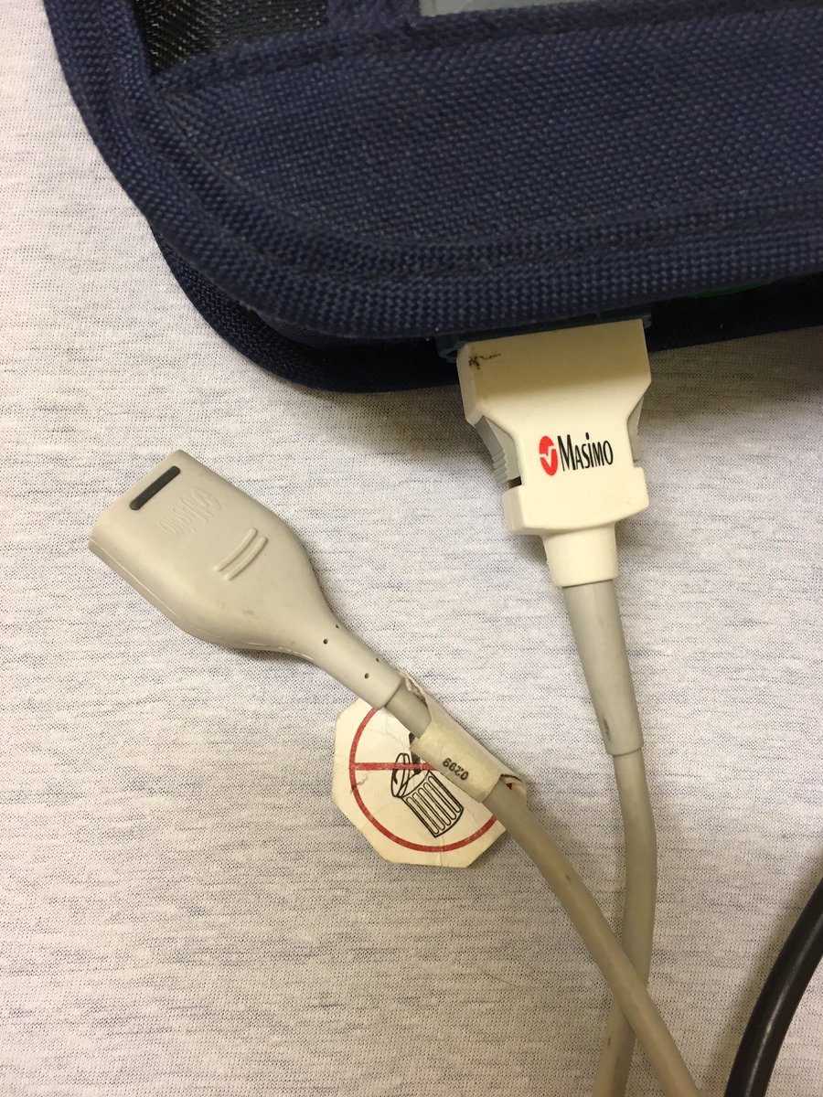 dasbewegteleben's tweet photo. Twitter-Bubble, ich brauch mal Dein Schwarmwissen...
Dieses Monitor- Kabel bricht uns häufig, weil es häufig bewegt (mitgenommen, aufgewickelt,...) wird. Gibt es eine Möglichkeit, das Kabel irgendwie vor Kabelbruch zu schützen? https://t.co/8hZR6ECydU