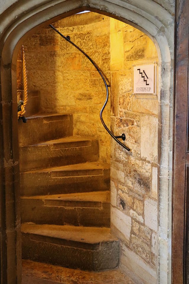 The enchanting staircase which leads to Anne Boleyn's childhood bedroom 💛 #HeverCastle #AnneBoleyn #Boleyn #Tudor #TheTudors #History
