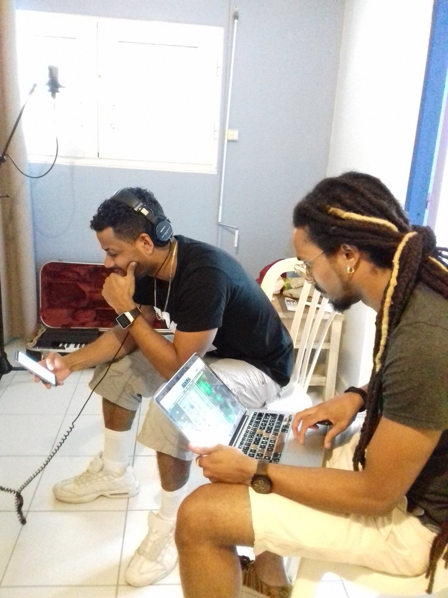 CCIMartinique's tweet photo. La @CCIMartinique, l'@oecscommission, @CaribXport et la @CTM_Martinique lancent ce matin le Caribbean Music Camp aux Trois-Ilets. 20 artistes et professionnels caribéens de l'industrie musicale composeront ensemble pendant 5 jours... #Teeca https://t.co/SK6ChsJAWP