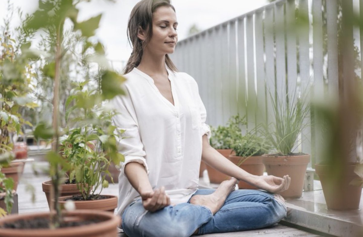 If you want something more personal than an app, contact me for 1-2-1 #mindfulness coaching.  

womanandhome.com/health-and-wel…