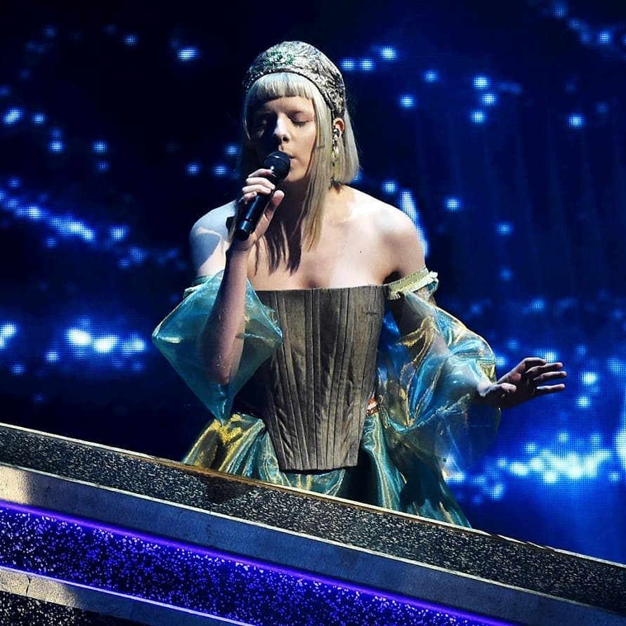 AuroraItalyOff's tweet photo. INFO AURORA CONCERT 1st APRIL in ROME:

We called the auditorium and they confirmed us: Aurora is not the main character of the show (but National Geographic / Luca Parmitano and his media is), AURORA will sing for around 40 minutes during the slideshow [continue] https://t.co/06YRs7VQpq
