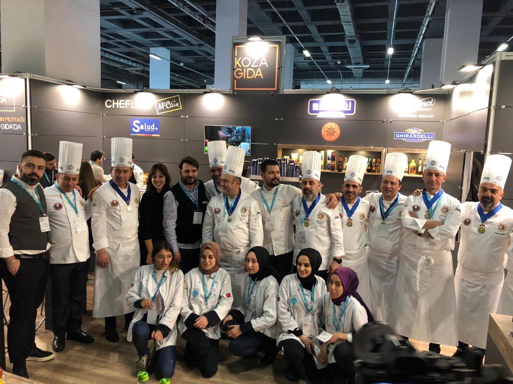 KozaGida's tweet photo. 29 Şubat - 1 Mart tarihlerinde İstanbul Kongre Merkezi’nde gerçekleşen İstanbul Culinary Cup'taydık. 🧑🏻‍🍳👨🏼‍🍳

Standımızı ziyaret eden tüm misafirlerimize teşekkür ederiz. 🙏 https://t.co/9VNoQOMvna