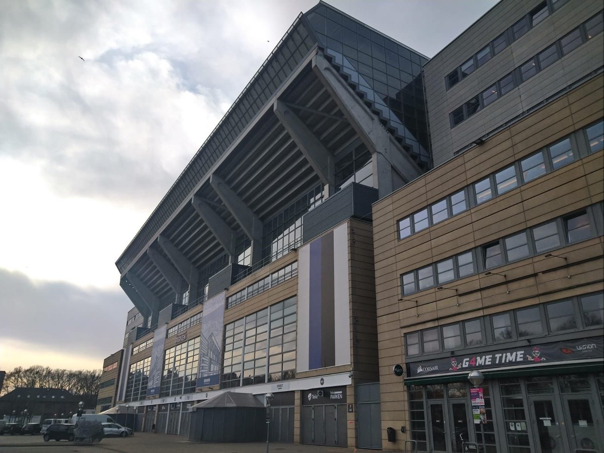 FansEurope's tweet photo. 🇩🇰| We’ve been in Copenhagen today to meet with the representatives from the Danish LOC ahead of #EURO2020.
⛺️ Very friendly and open. The LOC will provide a tent pavilion for every #FansEmbassy. https://t.co/y6ha4AU4gw
