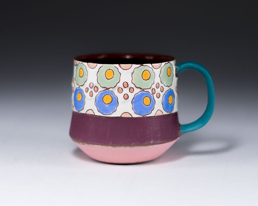 OdysseyClaywork's tweet photo. Counting down to our first #NCECA exhibition Myth, Memory, And the Mind by highlighting some of our artists! Sara Ballek is one of our Resident Artists and is known for her colorful functional ceramics 😍
#NCECA #NCECA2020 #multivalent #multivalentnceca #ncecarichmond https://t.co/LoOhR3VASN