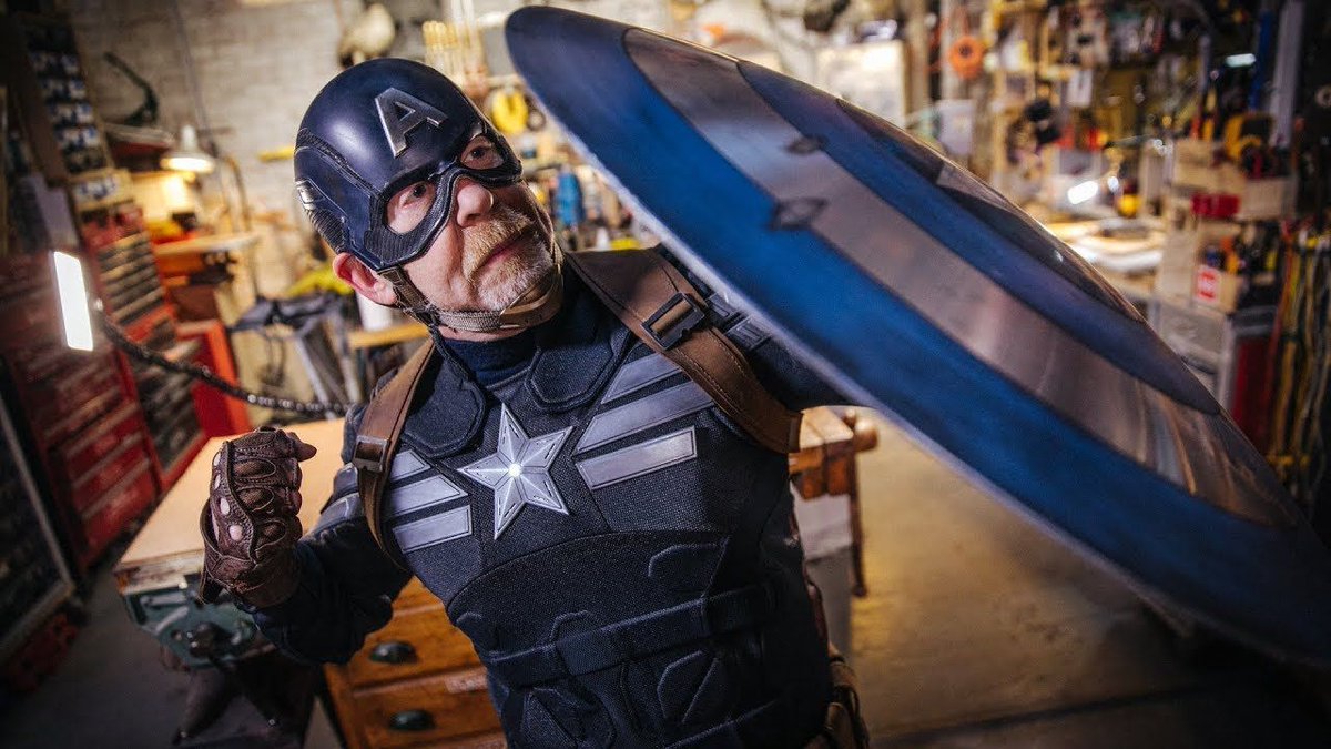 testedcom's tweet photo. VOILA! @donttrythis' brand-new Captain America Stealth Suit! Suit and leathers by @rgstudiostx (@robertcfitch and @wkevingossett); helmet, display stand, star and stripes by @jiarmory. https://t.co/kk5vUUh3DQ https://t.co/yI7ylAHt9L