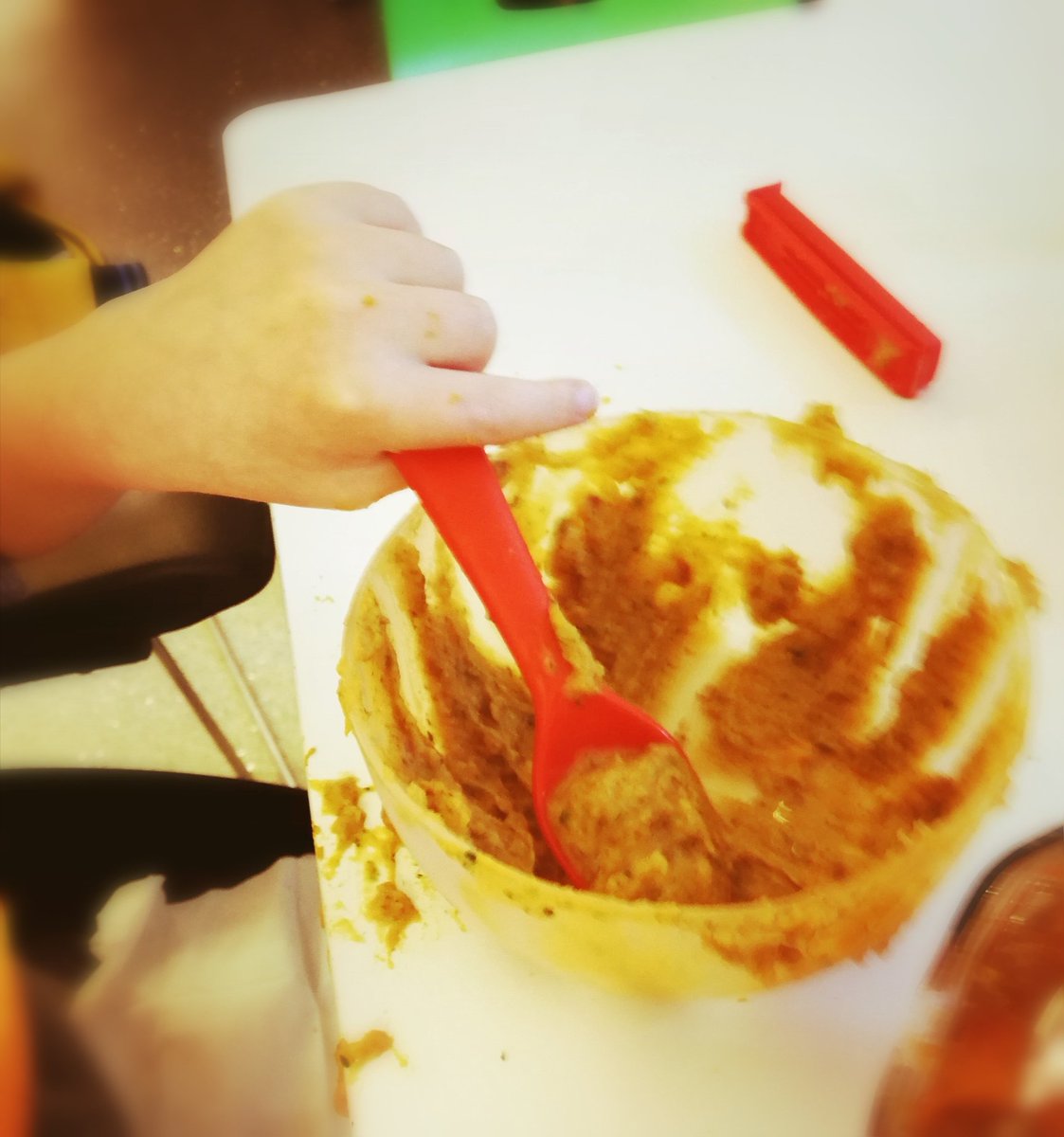 DrKatieFinch's tweet image. Anyone else have any tiny but huge development leaps this week? #SENparenting #FeedingandSwallowing #SALT  #SelfFeeding #RareDisease #GetInMyBelly #SEND #AdditionslNeeds #SpoonFeeding #Proud