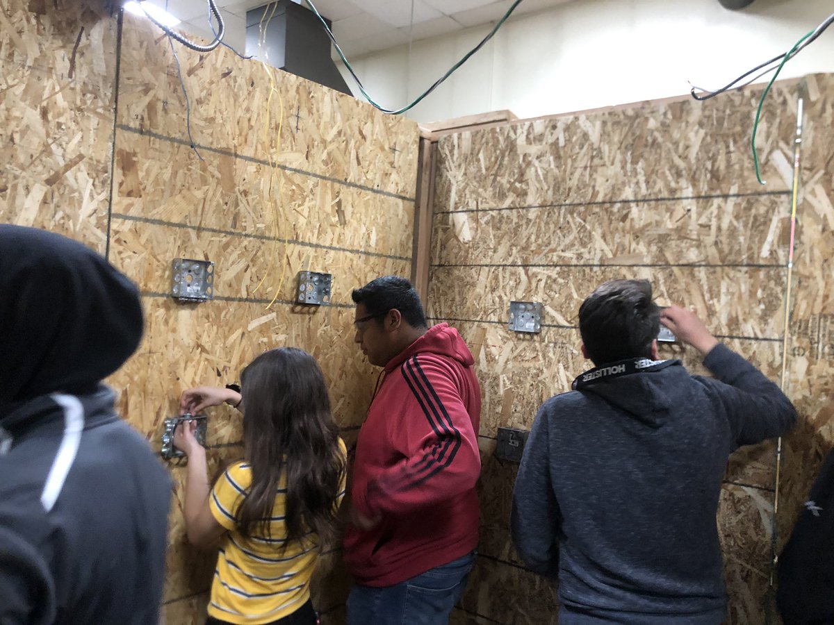 Learning how to properly makeup boxes when splicing shows workmanship and give a clean professional look. <a href="/YsletaISDCTE/">Ysleta ISD CTE</a> #splice #ModayMotivation