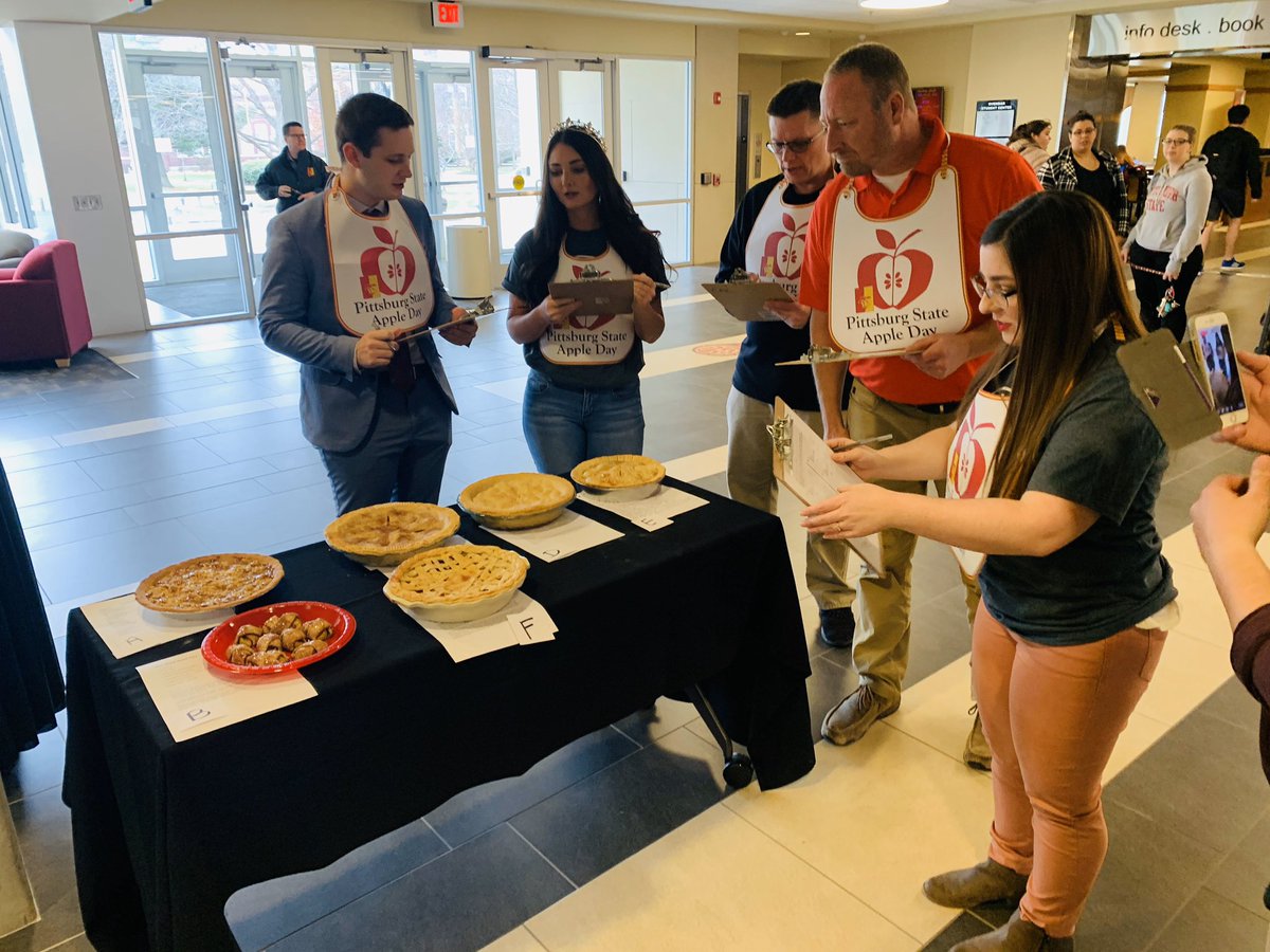 pittstate's tweet photo. Judging the Apple Day Dessert Contest... Tough job. 🍎 https://t.co/pK2uRJqkCt