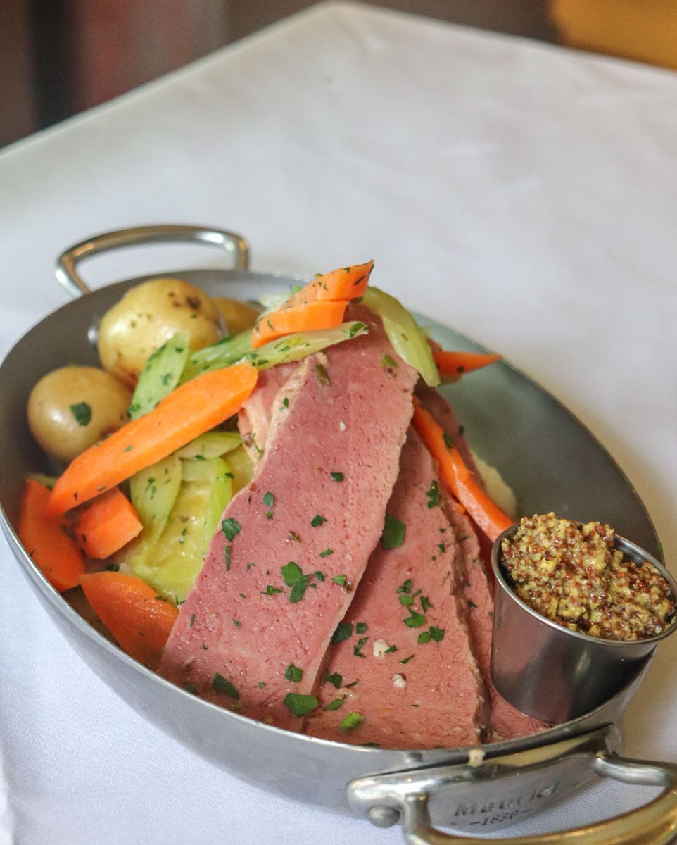 Join us on Saturday, March 14th for a plated Irish Meal! Celebrate St. Patrick's Day in the heart of the loop. Our Corned Beef and Cabbage plate is $19.95. Kitchen &amp; bar opens at 9am.