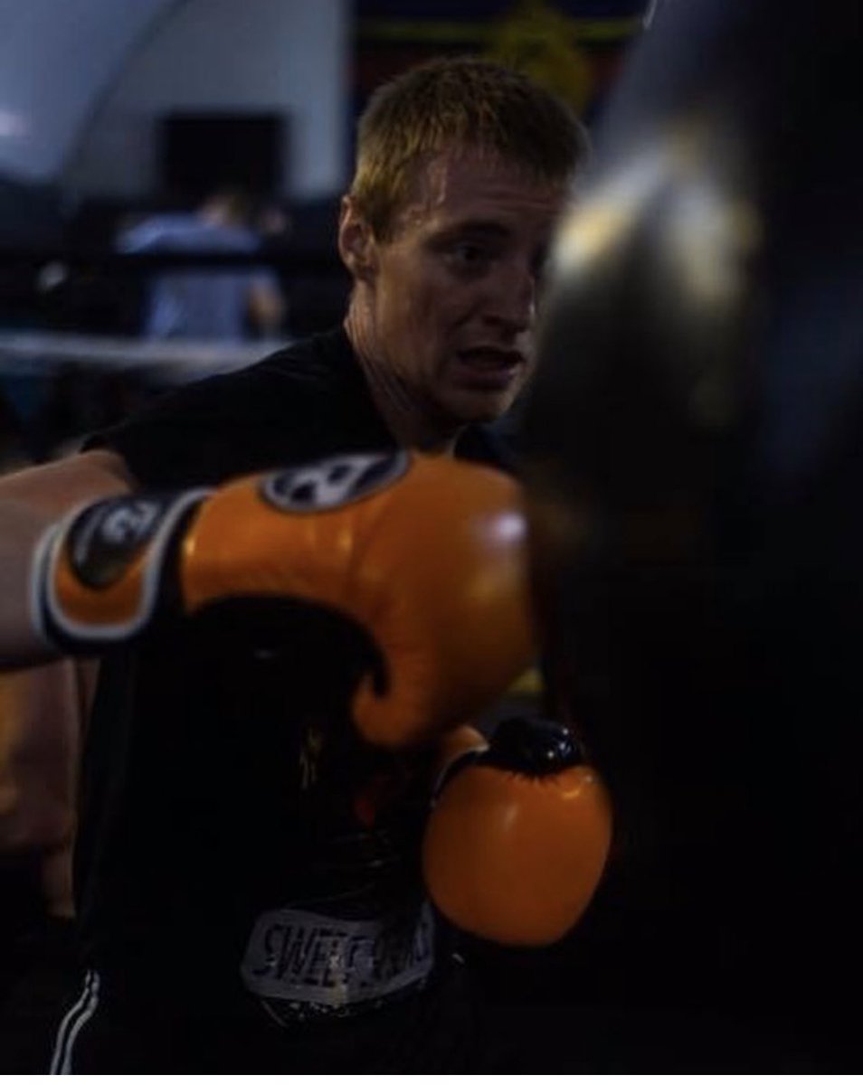 teamspencer_Kid's tweet photo. 3 weeks till fight night‼️ 🥊. Feeling fit Amd ready to go😉 CONTACT ME FOR TICKETs ✅ 🎫. The support is always much appreciated ❤️ #qprfam #boxing #Proboxing #goodwin https://t.co/b6Dp6u0tUW