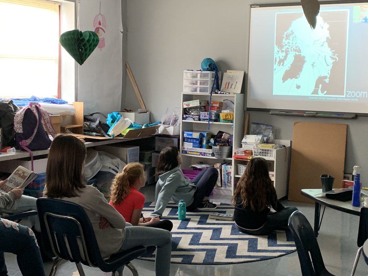 Link_pd's tweet image. Ms. Colliers Ss joined a class from Ontario, Canada to globally learn about an Artic ship voyage with a scientist to study ice. They got to ask ?’s to the scientists. @MoberlyDistrict #bebravelearners #techforlearning