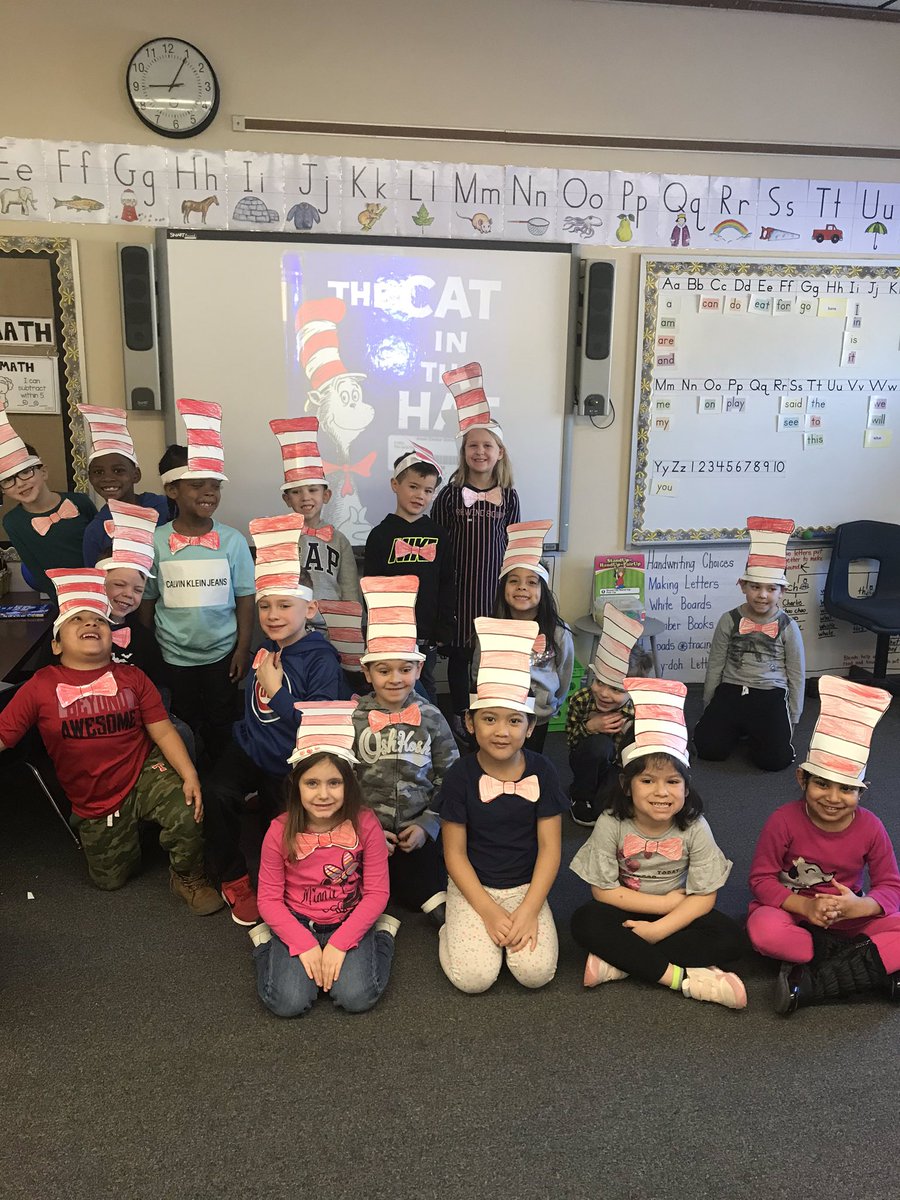 KasmerKinder's tweet photo. @AvonNovas have a great day with #ReadAcrossAmericaDay 📚 https://t.co/ZuqHMalEa2