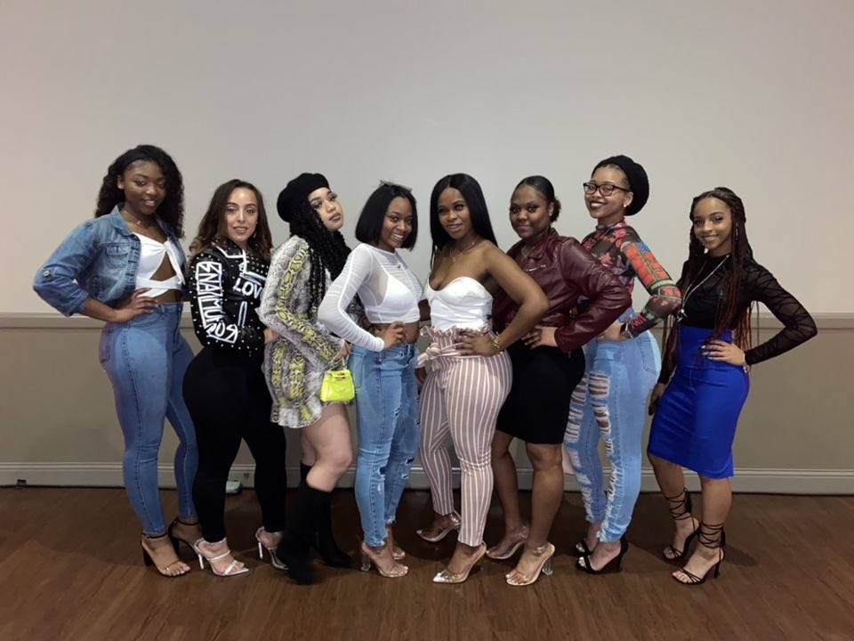 EMT_isu's tweet photo. We love to support our members 😍! More pics will be dropped of our lovely members modeling in ITM👠 https://t.co/aI9EdEMEIl