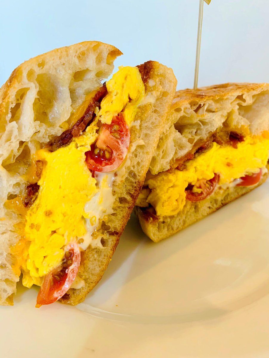 This is how you BRUNCH! @lincolnshaberdashery just makes “cents”!😊🤷🏾‍♀️
⠀⠀
Check out our new blog post. Link in bio ☝️
⠀
•Mary’s Muffin
⠀⠀
............................................
  instagram.com/p/B9PTEk4Jt59/…