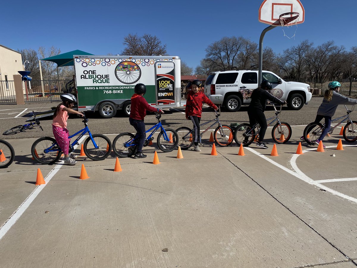 It’s a beautiful day for a #bikerodeo! Thank you to @cabq for teaching our students the rules of the road! @ABQschools @APSLZ3 #oneburque