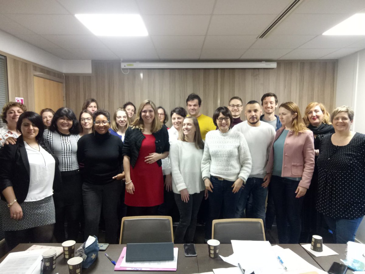 IterAgir's tweet photo. Merci aux stagiaires de la promo 2019/2020 de la formation "DFSSU Consultant en évolution professionnelle, bilan de compétences et RH" de l'Université de Paris 8 pour : leur accueil, leur écoute, leur partage et tous ces échanges enrichissants. #ACPPA #accompagnement https://t.co/gRacBdWY1Y