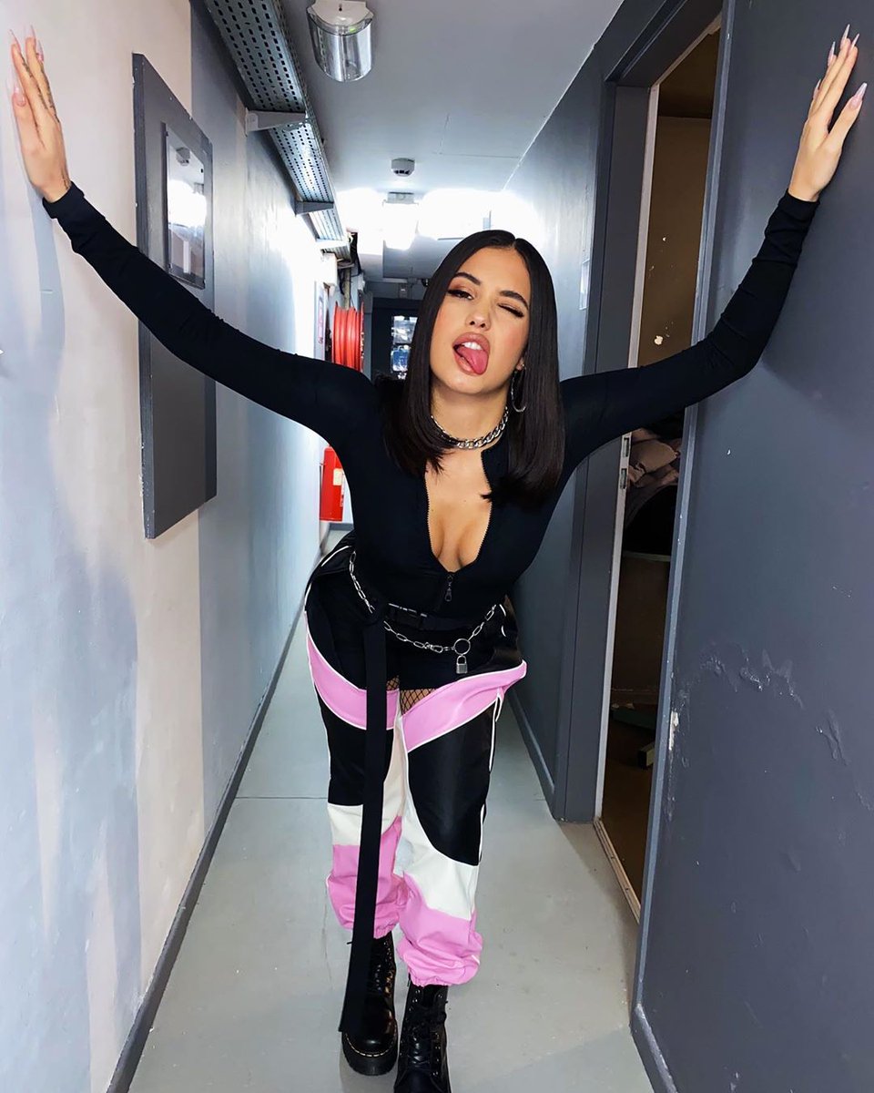 The energy you guys give me every night on tour is unreal ✨4eva making me feel like dat bitchhh 💗💗