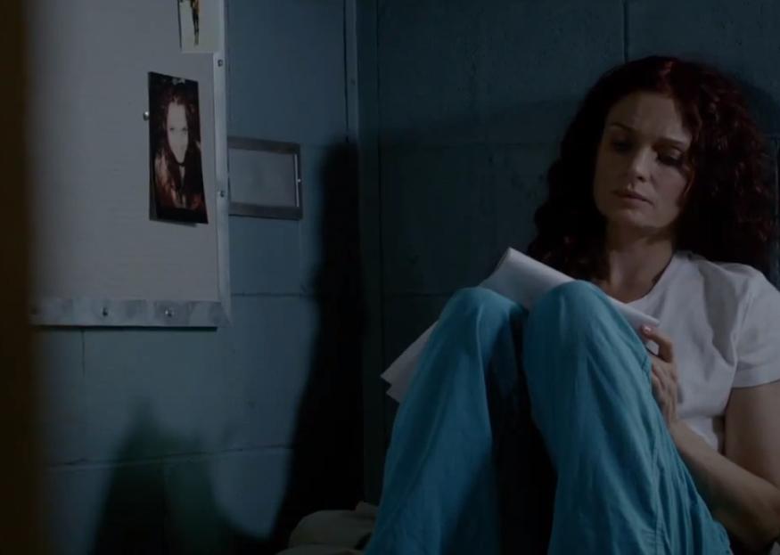 jas_kerry2's tweet photo. Liz tries to control her drinking, and Bea warns Debbie to be careful... #wentworth #thethingsthatwedo #beasmith #debbiesmith #liz #frankydoyle https://t.co/yhwqnxwN95