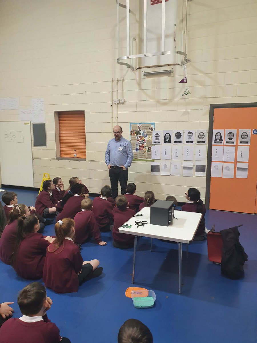 MissCarrollMLP's tweet photo. Year 6 talking about who committed  the crime and how they solved it with the evidence they had collected.#solvedthecase #scienceisfun @MissGrovesMLP @MabLanePri @MissHoltMLP https://t.co/os52PAhqSF