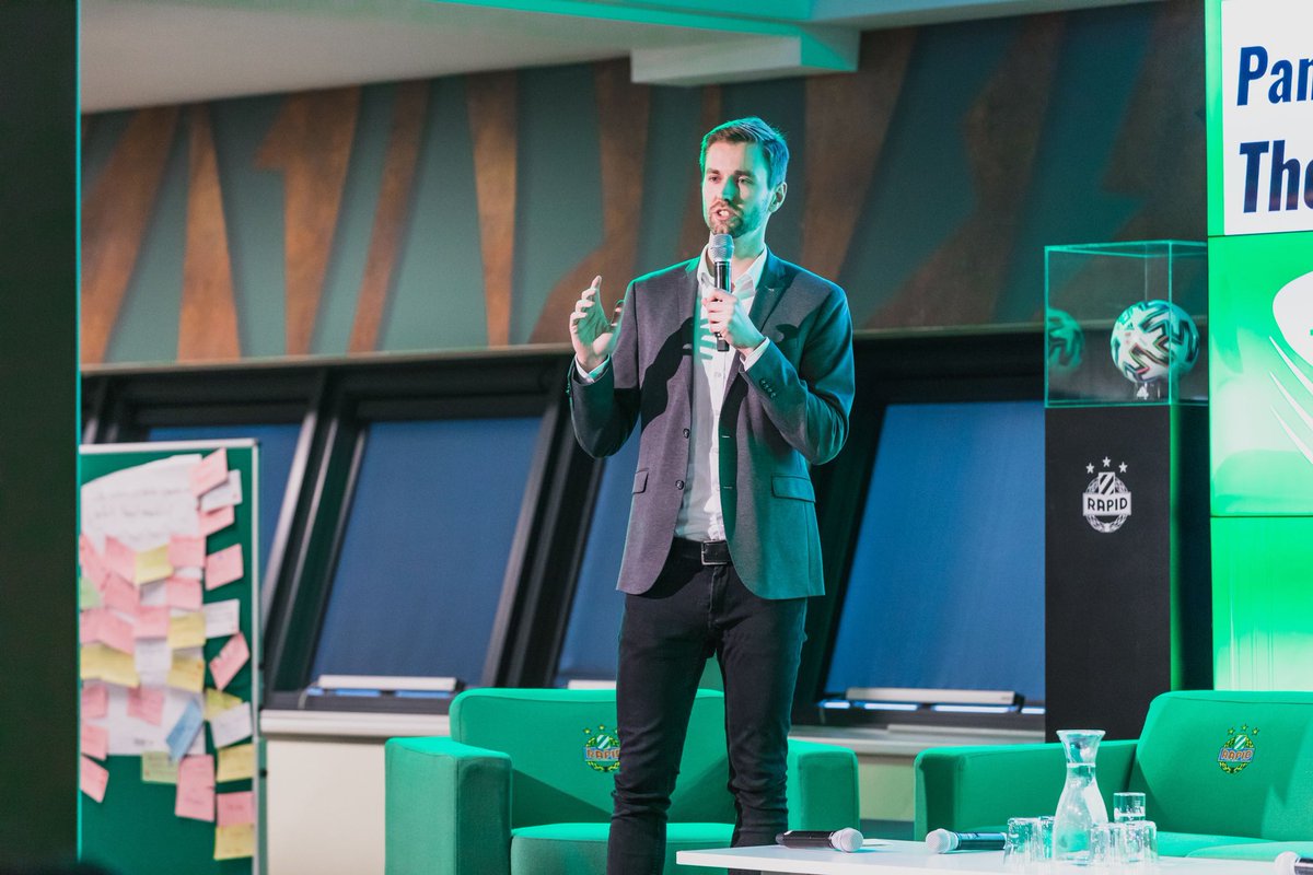 Meine 3 Erkenntnisse vom #FBSS2020 habe ich bei @LinkedInDACH zusammengefasst. Es geht um Internationalisierung 🌍, 🔭 Zukunft der europäischen Ligen und 🖊 Workshop-Formate. 

Zum Post ➡️ linkedin.com/posts/ralf-lei…