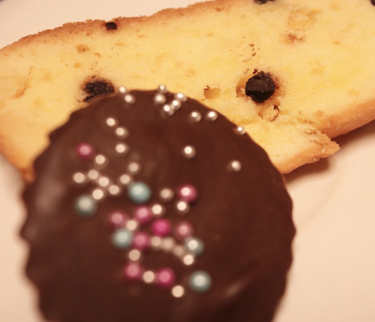 姪っ子のバレンタインの手づくりチョコのお返しを送ってきた 多分ゆうパックのが安い あやかの漫画