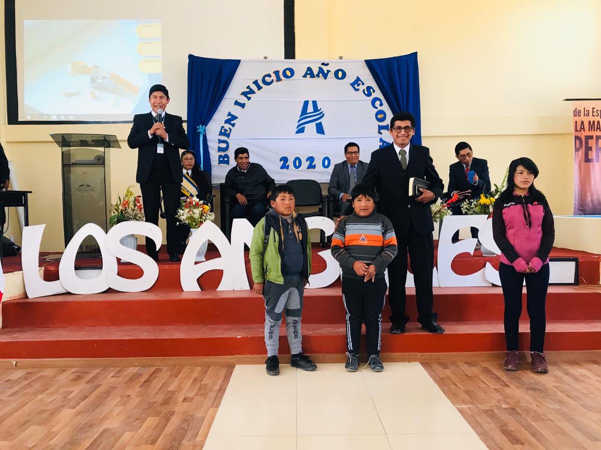 eliasmamanipari's tweet photo. Apertura del Año Escolar 2020 en el Colegio Adventista “Los Ángeles” de San Antón. #AEAPuno #RegresoAClases #EducaciónAdventista #MásQueEnseñanza https://t.co/YjXWyg2CIG