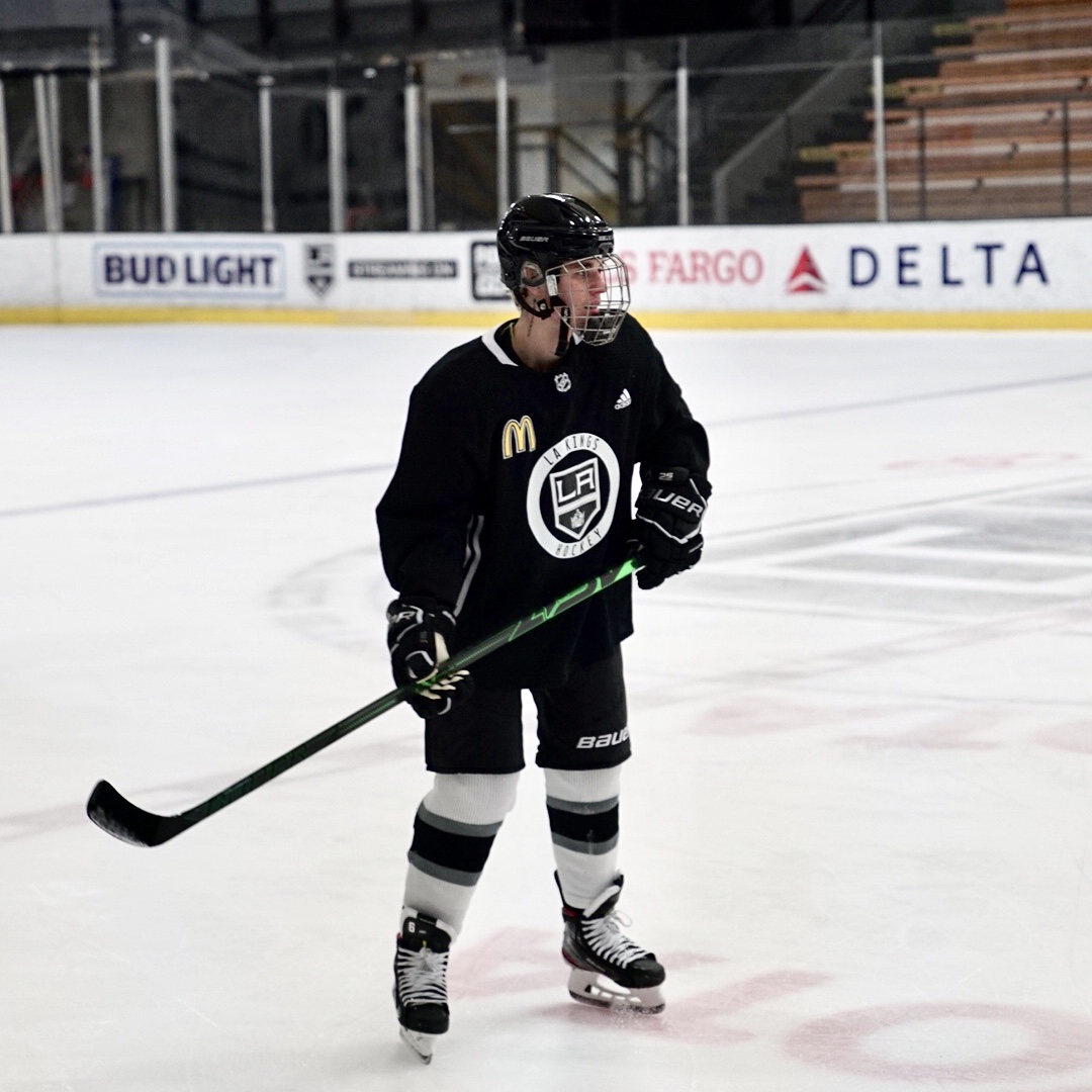 LAKings's tweet photo. Nothing beats spending your birthday on the ice! 
HBD @justinbieber 🎂 https://t.co/hQFLd6rQ4O