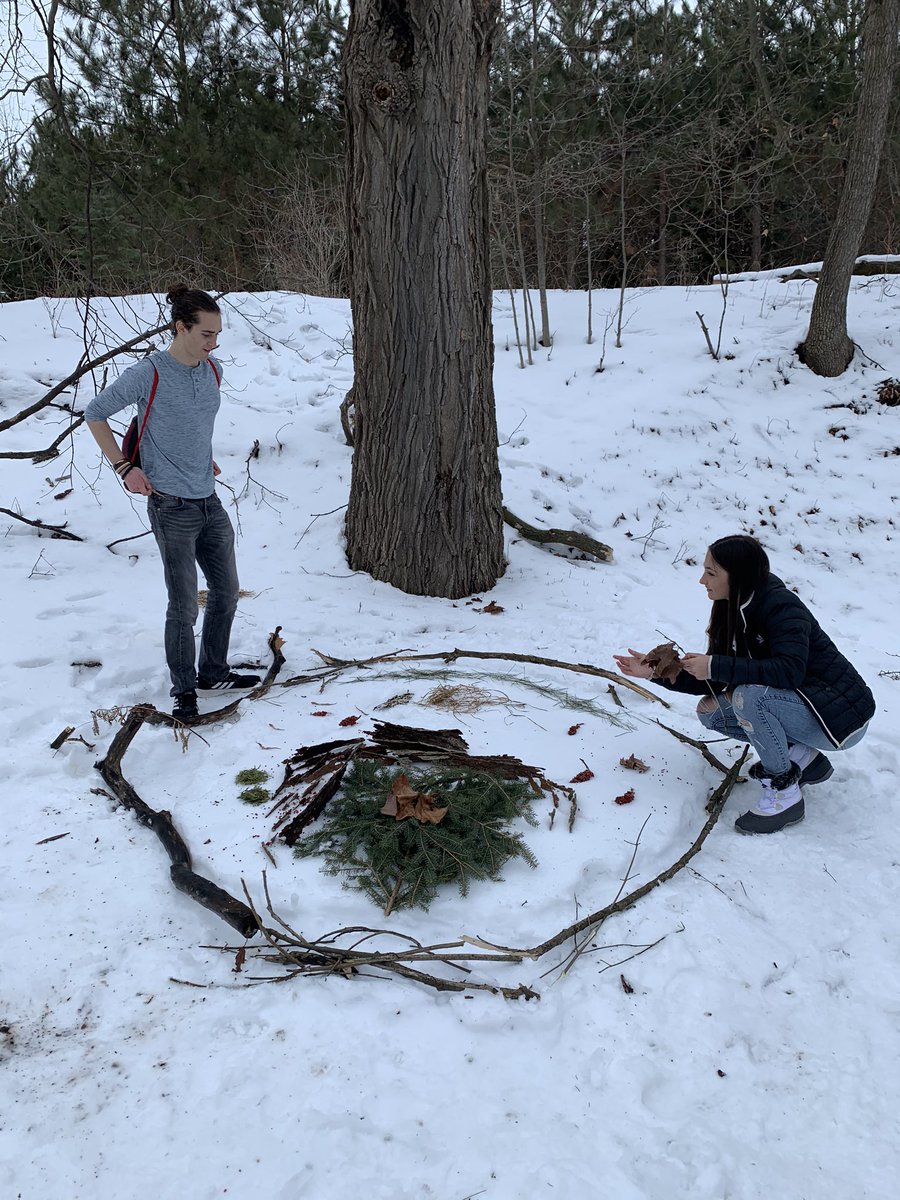 AW_PE's tweet photo. Ss designing, building and identifying organelles in Eukaryotic cells. ❌textbook/worksheet ✅ Creativity ✅ Collaboration ✅ Communication @BMarauders @SCDSB_Schools #OELP2020 #IBL #PBL https://t.co/Co85DVSybt