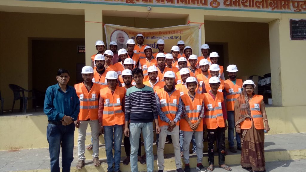 JKSB479's tweet photo. Assessment of Mechanic Fitter #RPL under @MiningSSC at Putholi Chittorgarh( Rajasthan).Training Provider :- JKSB @DrMNPandeyMP @RajKSinghIndia @MSDESkillIndia @NSDCINDIA @Skill_Abhi_NSDC @PMOIndia https://t.co/5yovfncreI
