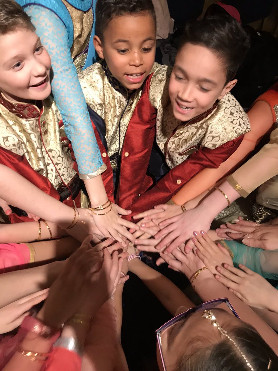 LaceyFieldPE's tweet photo. Jubilant scenes! We’re so #proud to be returning to @LaceyFieldLouth as East Midlands Regional Champions 2020! @ActiveLincs @WoldsSSP @WellspringAT @tgbdo https://t.co/caM0SsDwbE