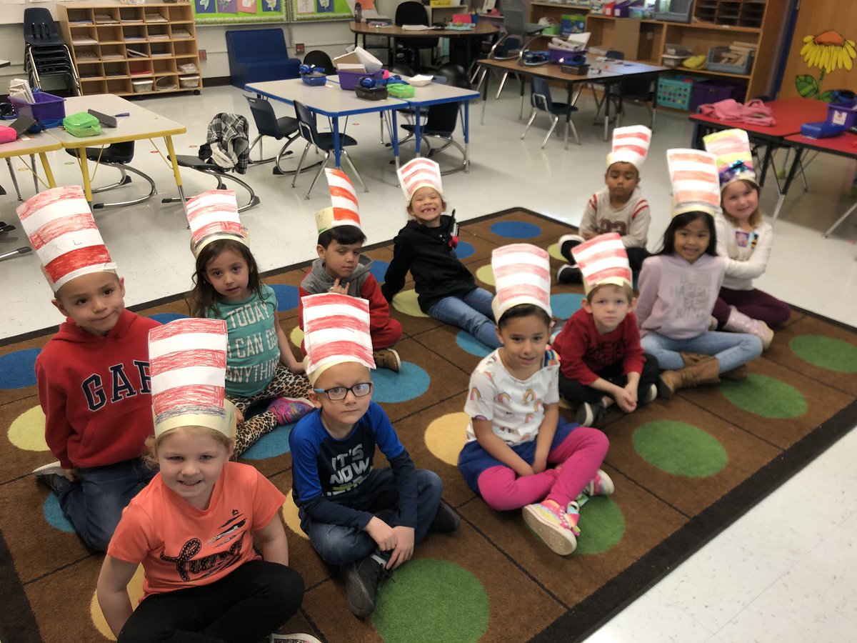 flores_kinder's tweet photo. Great day celebrating #NationalReadAcrossAmericaDay #DrSuess #day #wpsproud #KinderRocks https://t.co/PwNweHilAV