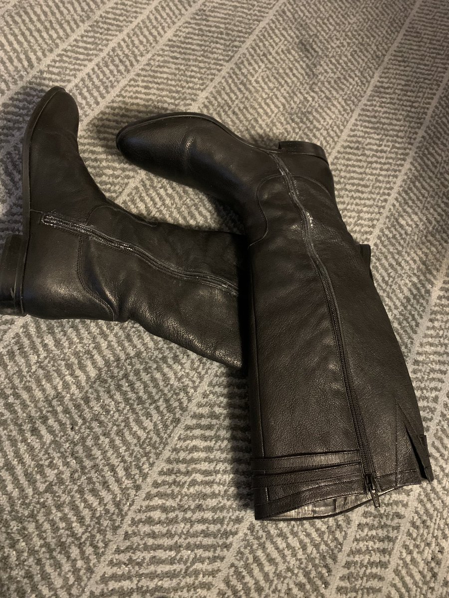 2 maintenance men, 2 torches, a pair of pliers, a box cutter, 10 minutes, lots of laughter and my stuck@boots are off! Still in one piece on the outside - the inside needs a little work! thank you to the 2 maintenance men from <a href="/InterConHotels/">InterContinental by IHG</a> who just went above and beyond!