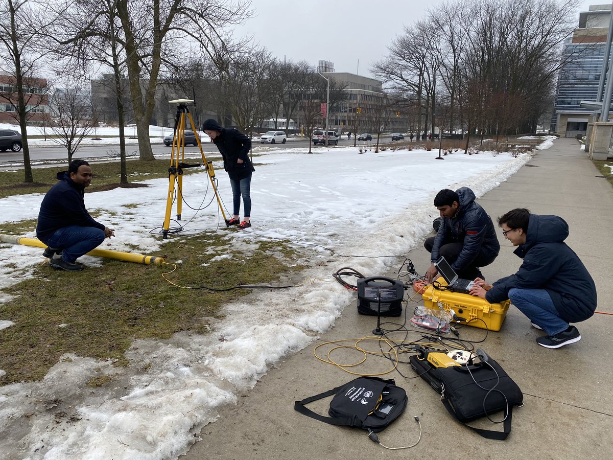 BiswasSoilLab's tweet image. Its that time of the year... everything needs tune up before heading down to field #onfarmresearch #digitalsoilmapping #DSM #precisionagriculure #proximalsoilsensing #digitalagriculture #BiswasSoilLab @UofG_SES @UofGuelphOAC