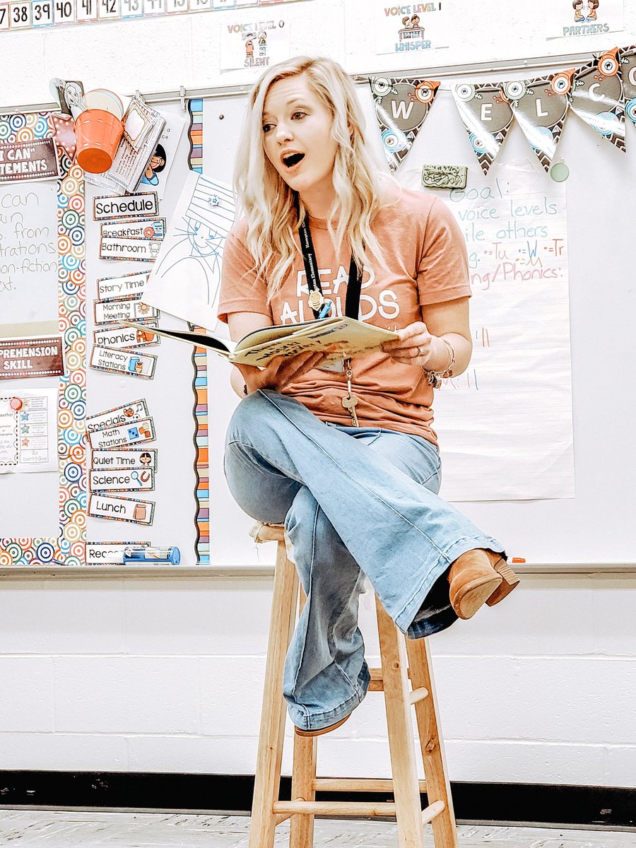 CrosbyinKinder's tweet photo. The more you read, the more you know. 📖 #ReadAcrossAmerica #earlyliteracy #iteachkinder #readaloudsaremyfavorite https://t.co/3OEJjOECjD