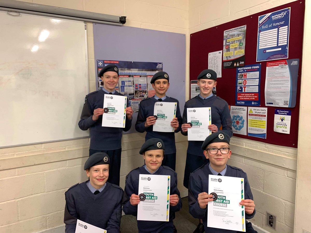 Tonight we were delighted to award some of our cadets with their YFA badges, after a weekend of training and assessments they all passed and was awarded with their bronze badges! We also awarded a bronze and blue musical award to Cpl Crouchman and Cdt Moraru! Well deserved to all