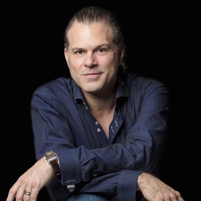 Marcelo_Guzzo's tweet photo. #Newwebsite #NewProfilePic #baritone #uruguayanbaritone https://t.co/l300Ya4JmZ
