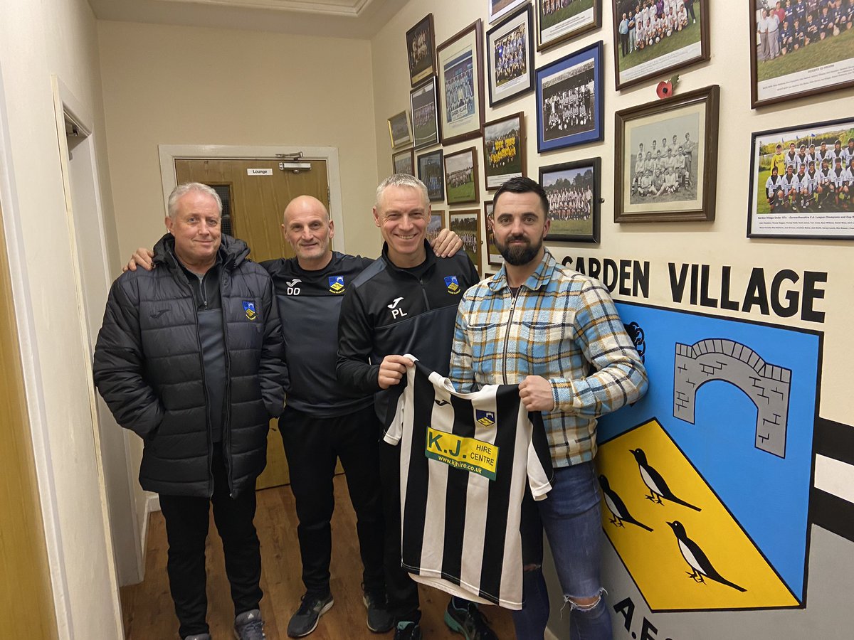GardenVillage12's tweet photo. ⚽️⚽️BREAKING NEWS⚽️⚽️ 
We are pleased to announce the signing of prolific goalscorer @craigfrater from @CymruLeagues South team @AFCAmmanford Craig has scored over 150 Welsh League goals &amp; we are extremely pleased to have secured his services.Welcome Frates #UppaVillage #OneClub https://t.co/PN4EP5U9rN