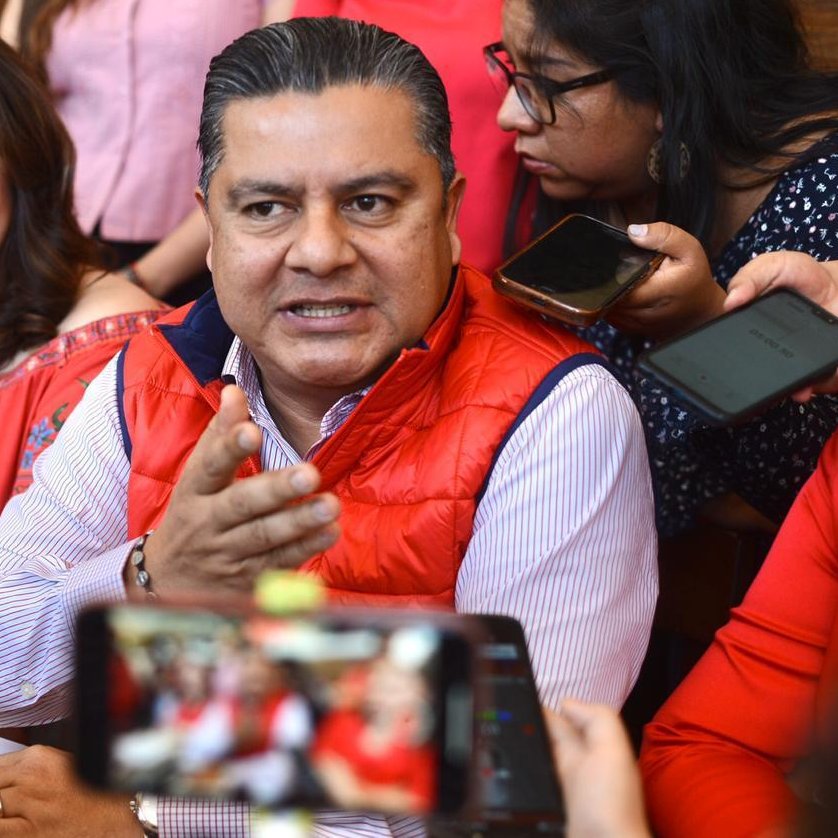 PRI_Nacional's tweet photo. En Durango, Nuevo León, Sinaloa y Veracruz, dimos a conocer la postura de nuestro partido ante la falta de apoyo a los emprendedores de nuestro país y presentamos la convocatoria del programa #EmprendePRI. https://t.co/x601GAGIM2