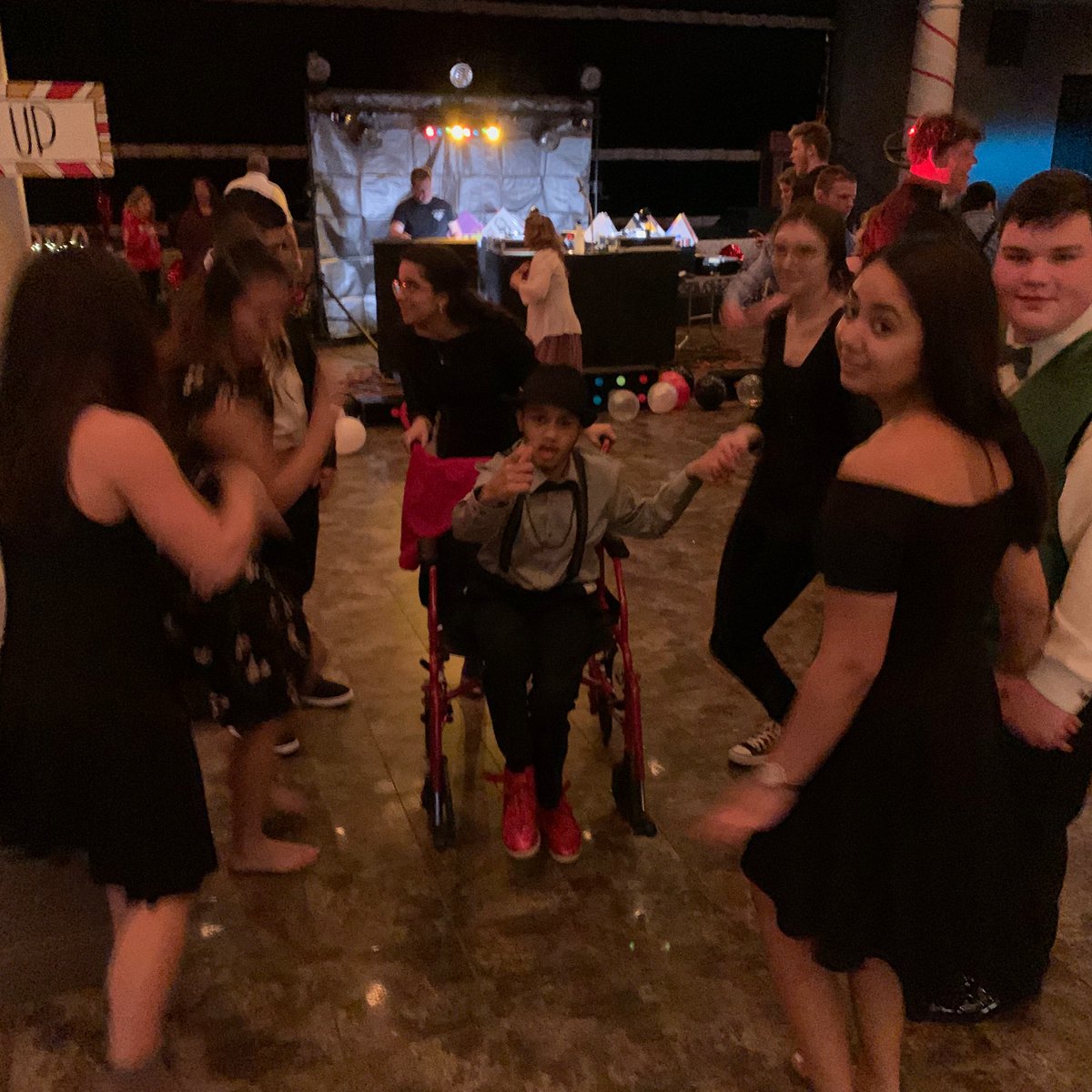 WilkesCentralHS's tweet photo. Prom 2020 Under the Big Top #Eagle_Pride https://t.co/tmPFP3FVG4