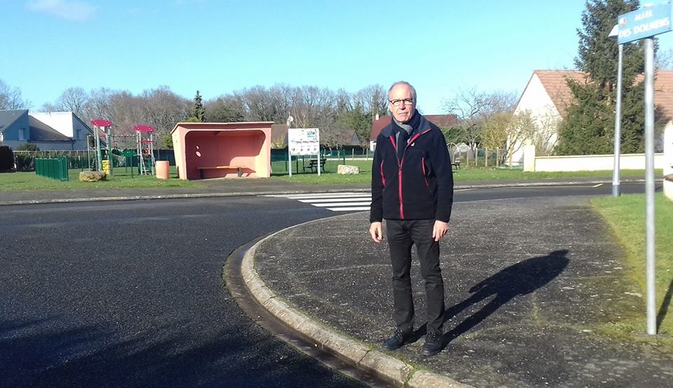 Maintenon2020's tweet photo. [ 🌿Bien vivre à Maintenon 🌿]

🗣️ Jean-Michel : " Des city-parks dans les quartiers, c'est notre engagement pour nos jeunes ! "

#JeanMichelDerocq #AnneLaureCarpier
#Municipales2020 #Maintenon2020 https://t.co/ojdukeZsLr