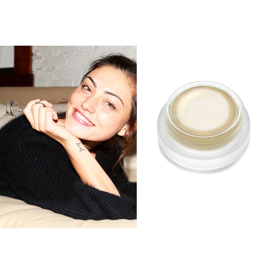 Dress Like Phoebe Tonkin on X: 7 July [2019]  To achieve the look Phoebe  had on Chanel Beauty IG post the product used, on her face, was #chanel Les  Beiges Water-Fresh