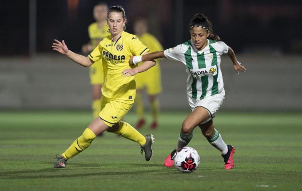 kerllyreal19's tweet photo. Luchar siempre por mis sueños es mi vicio. Cumplir mis metas, mi mayor objetivo.
@ccf_femenino @villarrealcf
#phantom #nikefootball #KR19 https://t.co/R4nRoNY0Zy