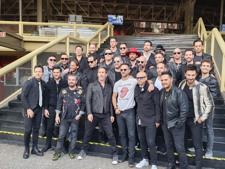 Planoinforma's tweet photo. ¡Empieza a ahorrar para vivir la nueva gira #BoyBandExperience! 😱😍❤ Entérate de las fechas y lugares aquí (Sí, #SLP está en la lista): https://t.co/PUm8EtZyXG
#Espectáculos https://t.co/rQMXKmg8rs
